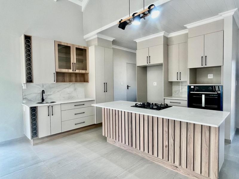 3 Bedroom Property for Sale in Reebok Western Cape